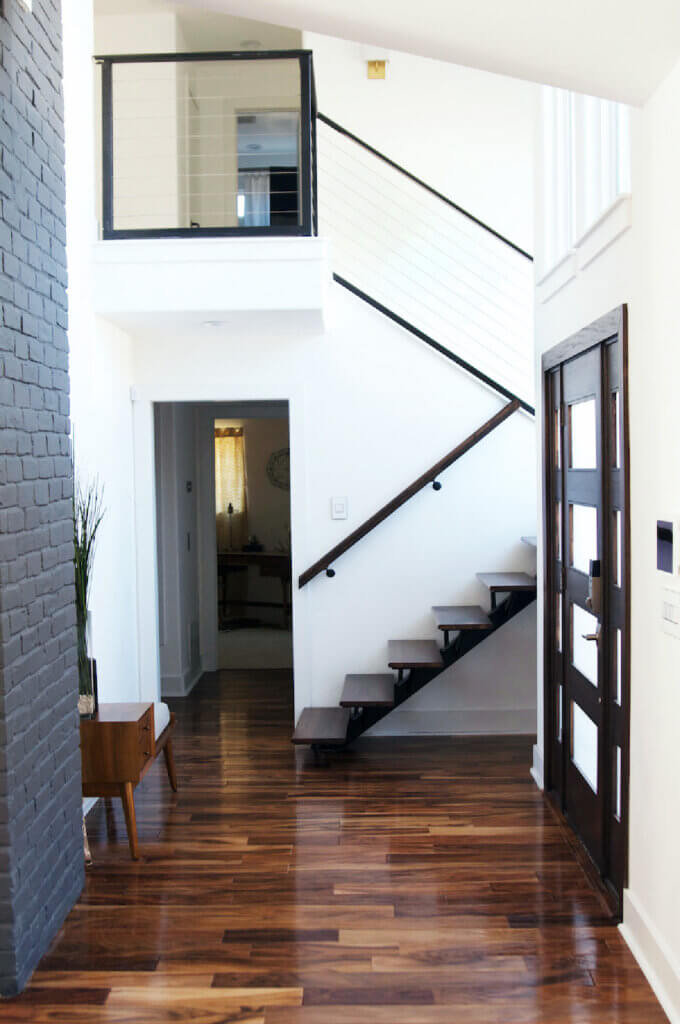 A House Flipping Couple In Dallas spent a lot of money and time renovating this modern house
