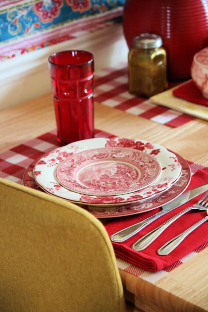 A place setting in red and white on my table