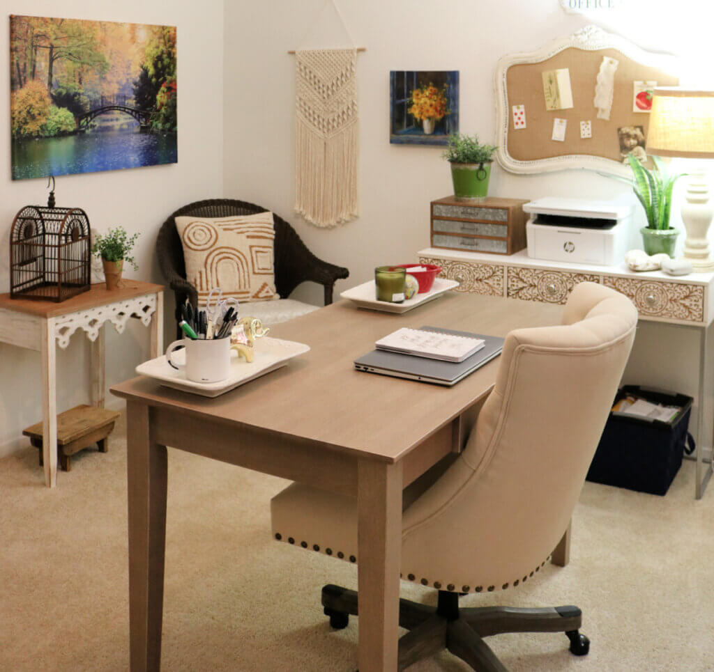In Day 10 Post-Surgery, I show my office in my second bedroom. I decorated it in more of a shabby chic and feminine style.