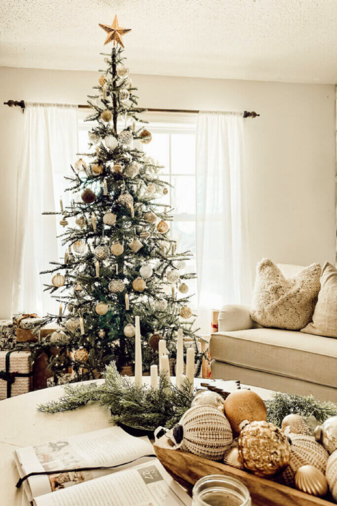 In New & Notable Mentions 12/24/22, the blogger at Itty Bitty Farmhouse has a beautiful neutral Christmas living room.