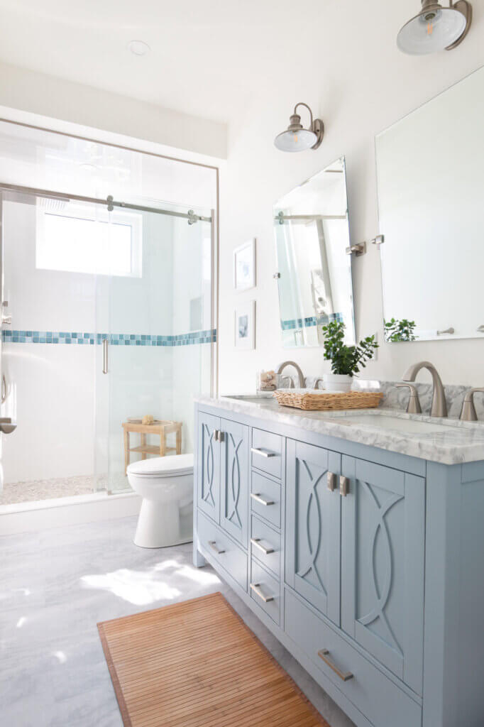 The blue and white bathroom