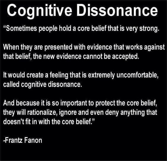 What a few words can say about cognitive dissonance