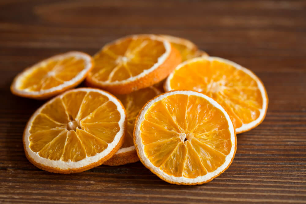 In Christmas Inspiration In The Kitchen, you can dry orange slices for decor