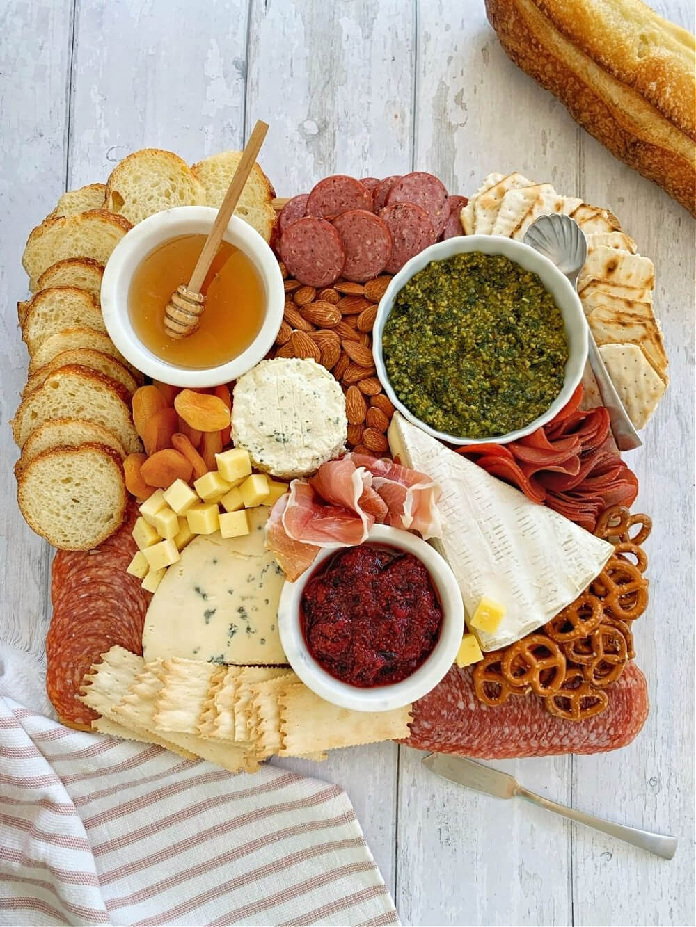 Small board ideas for feeding guests