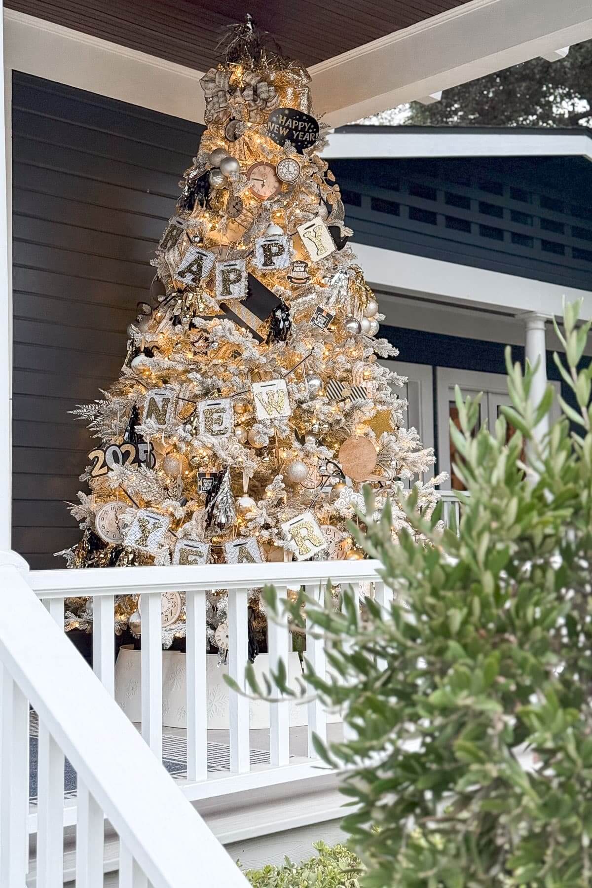 Ideas for year round Christmas trees could include this New Year's tree out on a porch. 