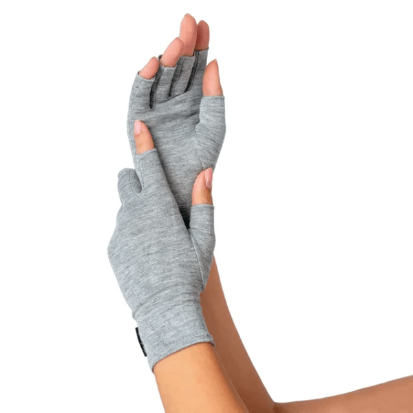 One compress hand gloves.