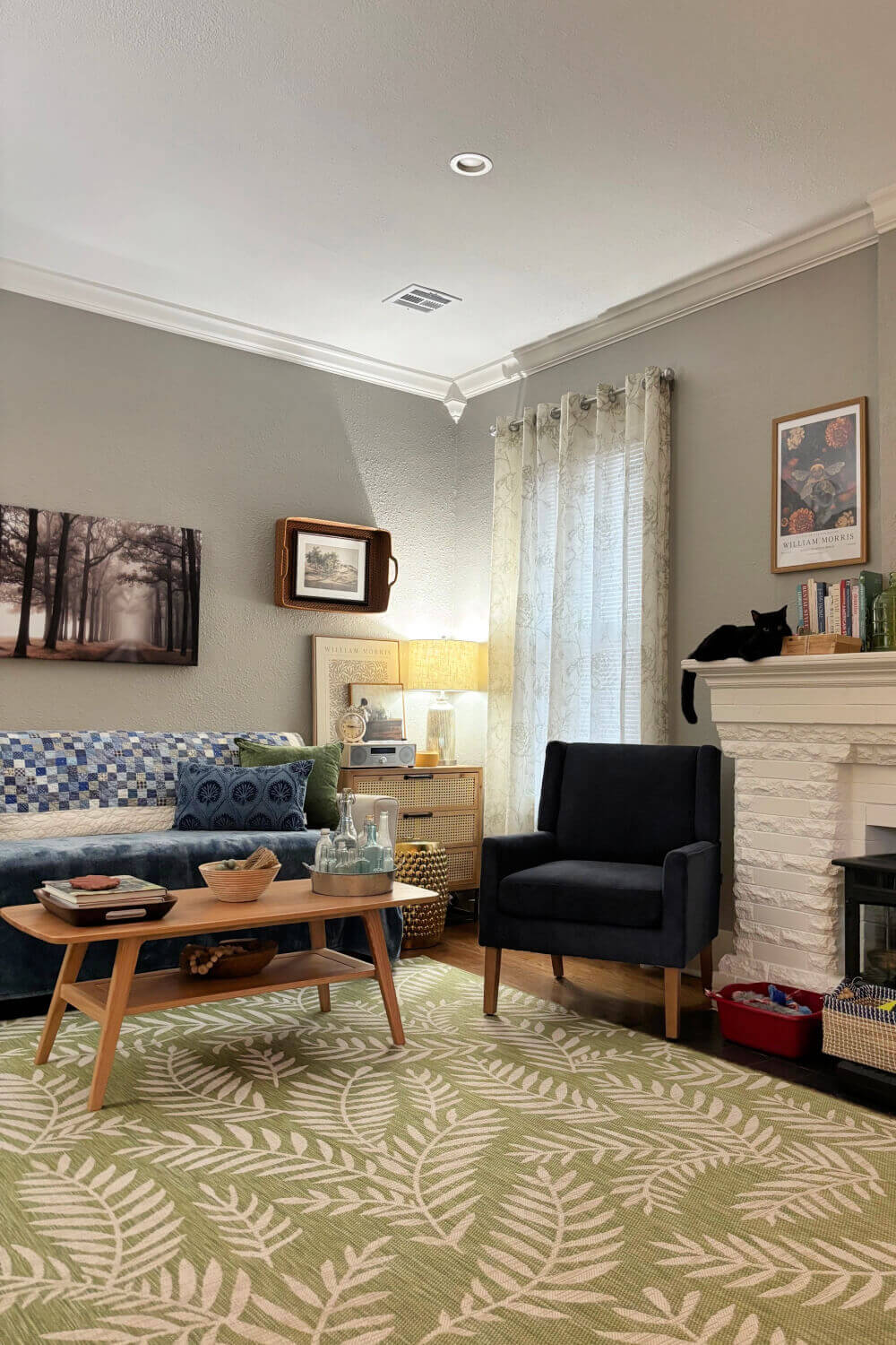 This was when I wanted a blue-toned living room.