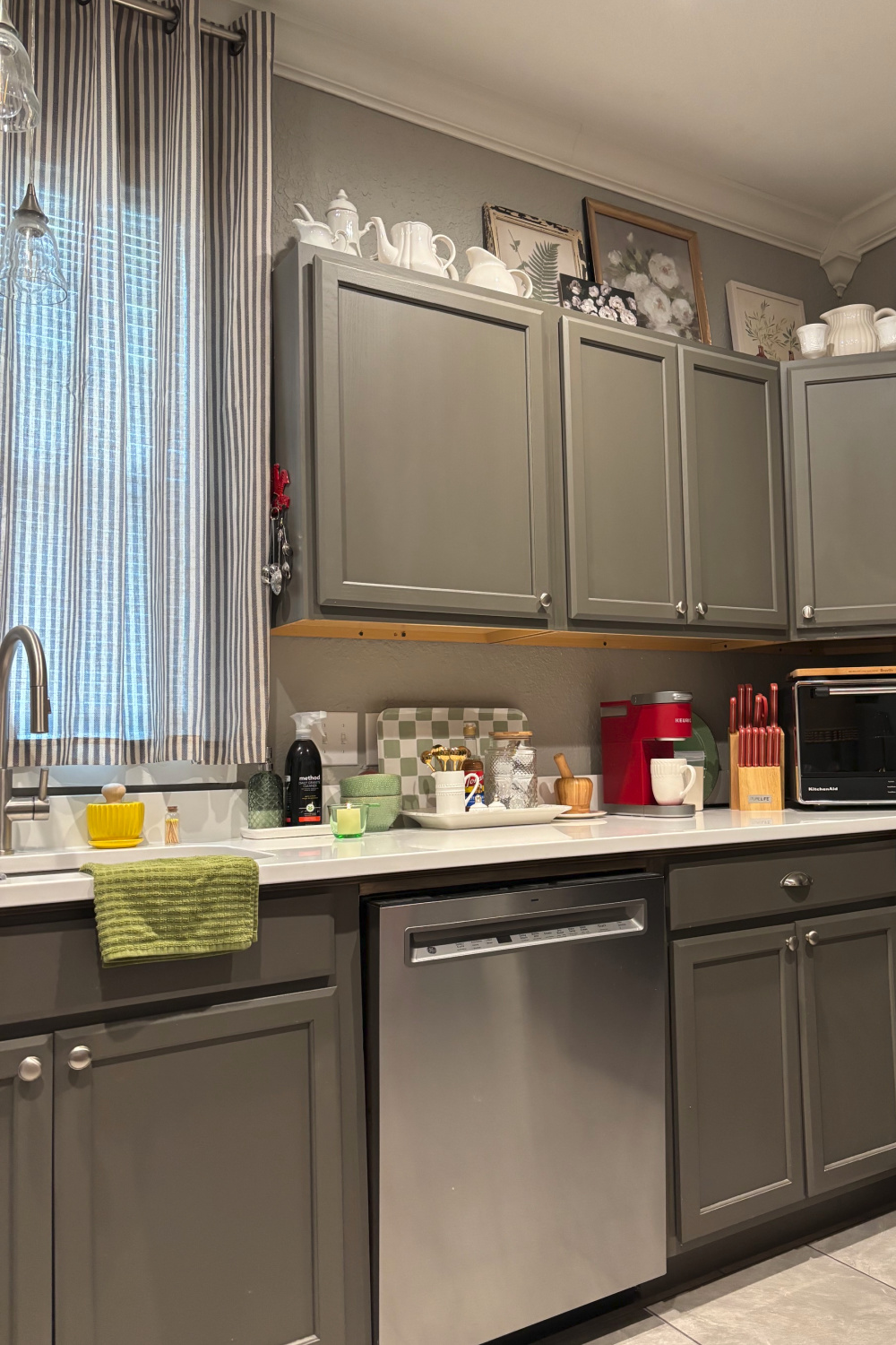 New gray and cream curtains I ordered from Amazon recently.