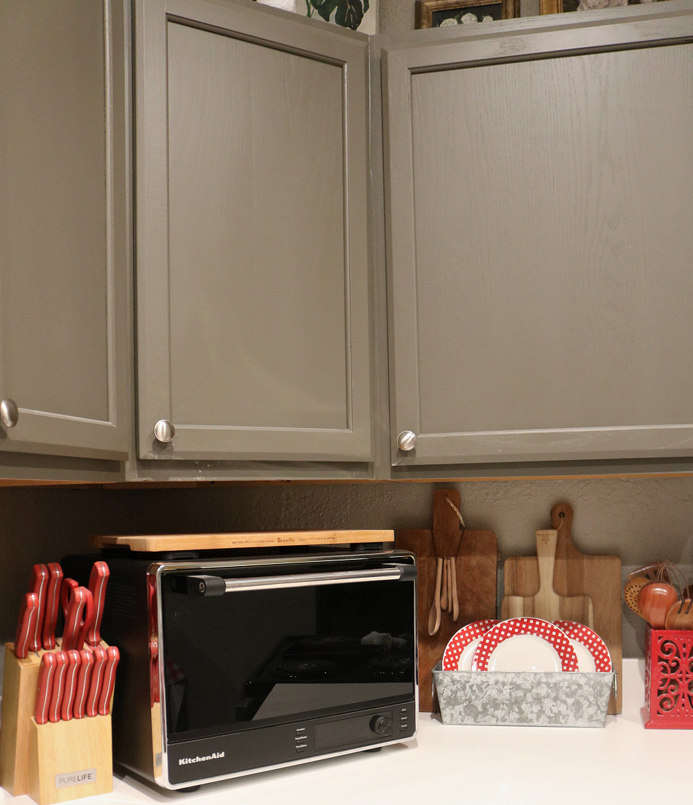 Refresh Your Kitchen with a Simple Color Switch
